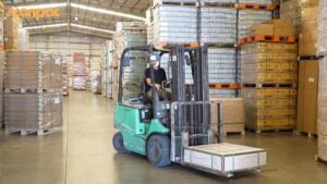 31 Warehouse & forklift Canpac Vietnam